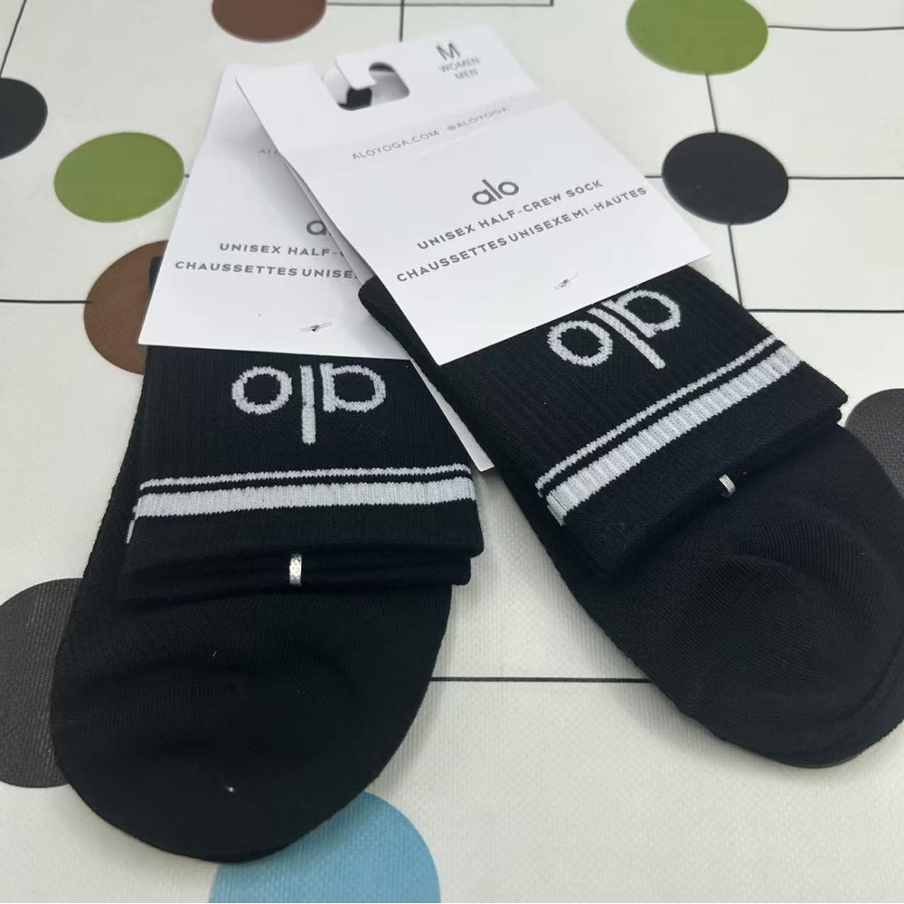 ALO Yoga Black and White Athletic Socks